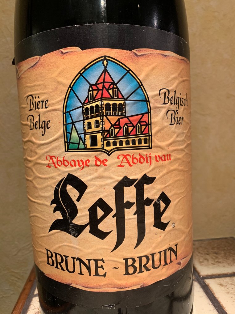 Leffe - Brune - Bruin - 3 liter flessen - Catawiki