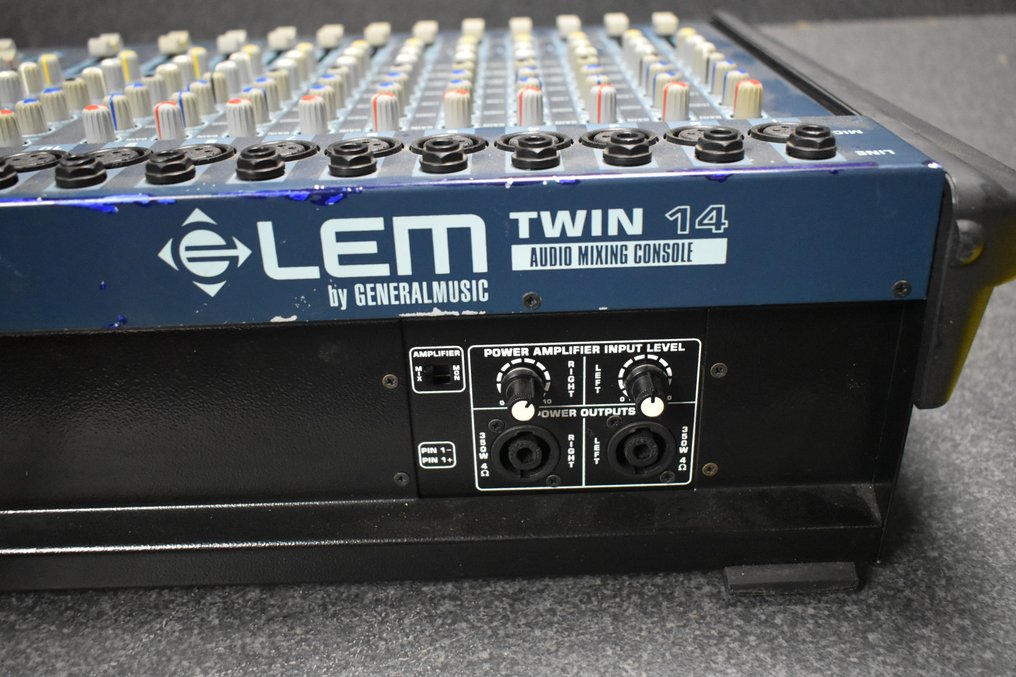 Tarmfunktion Brawl Indbildsk Lem - Twin 14 - Audio Analogic Mixer - Catawiki