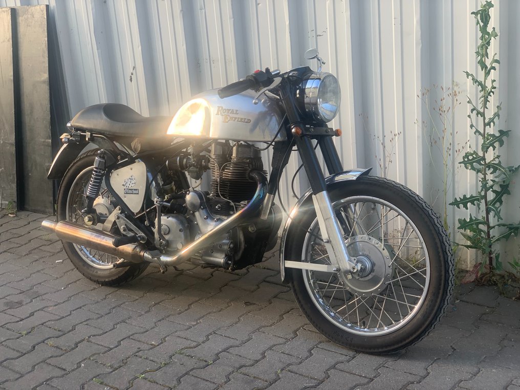 Bullet shop cafe racer