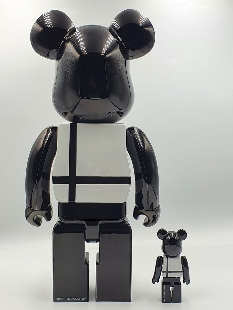 Medicom Toy plus - Be@rbrick 400% + 100% -Medicom Toy Plus Black Chrome ...