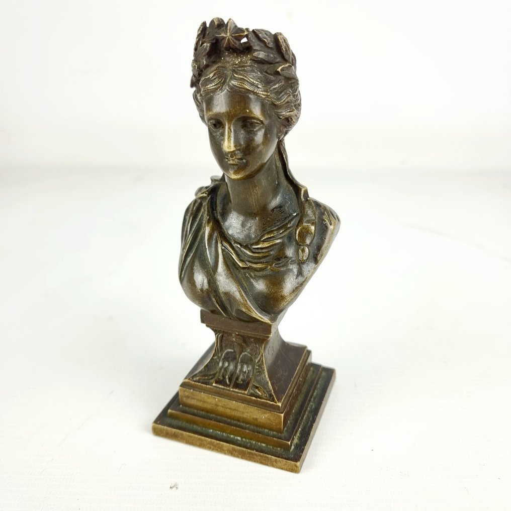 Elegant bronze bust of "Marianne" Bronze 19th century Catawiki