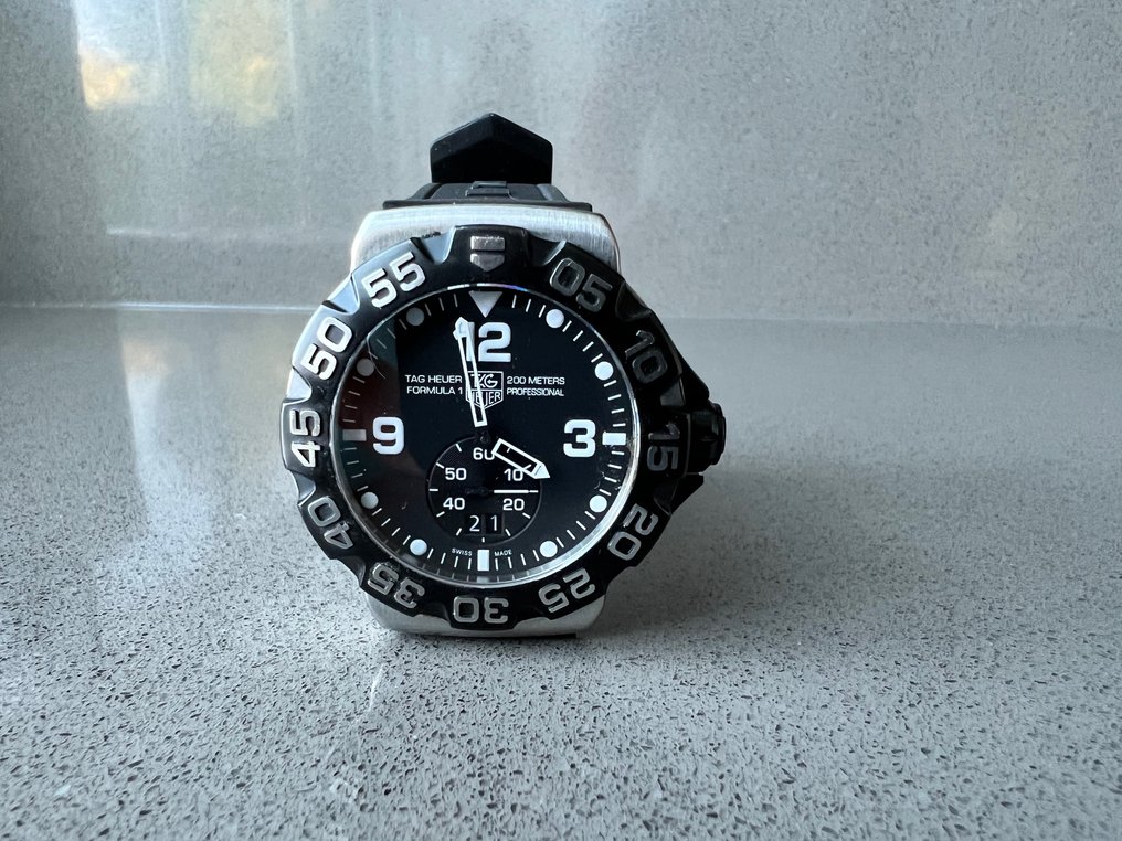 Tag top heuer wah1010