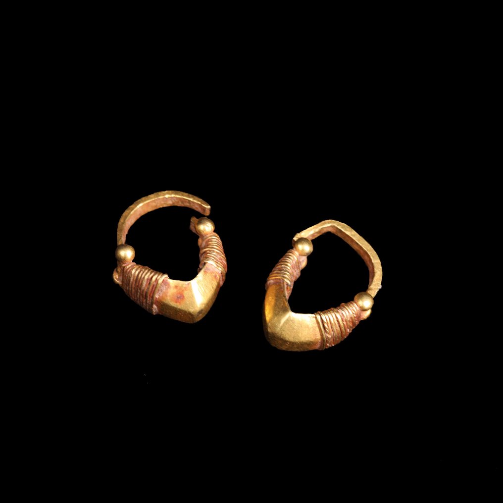 Parthian Gold Earring Pair - Catawiki