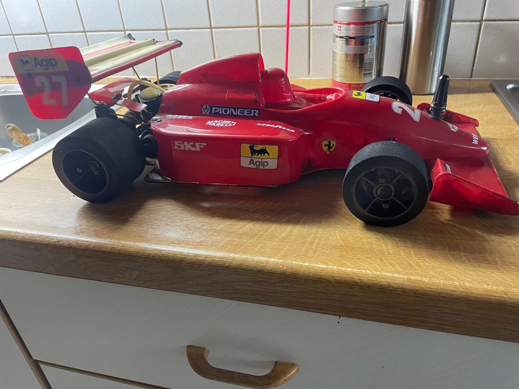 R/C Model 110 Race Car Fuel engine Catawiki