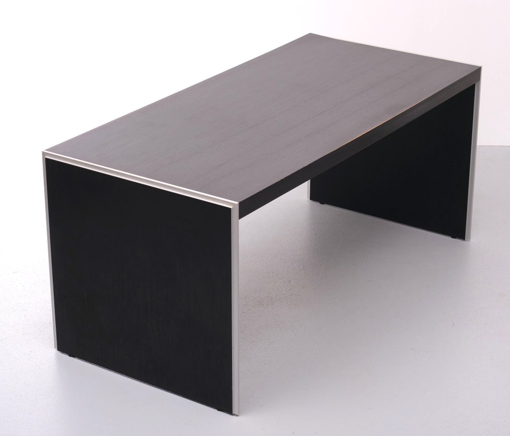 Ikea Desk with "Princip" pedestals (3) Catawiki