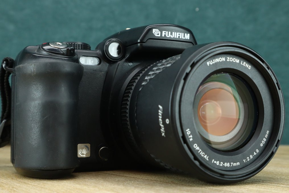 Fuji FinePix S9500 Catawiki