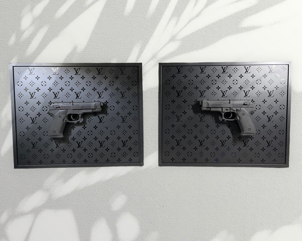 Pistola hotsell louis vuitton