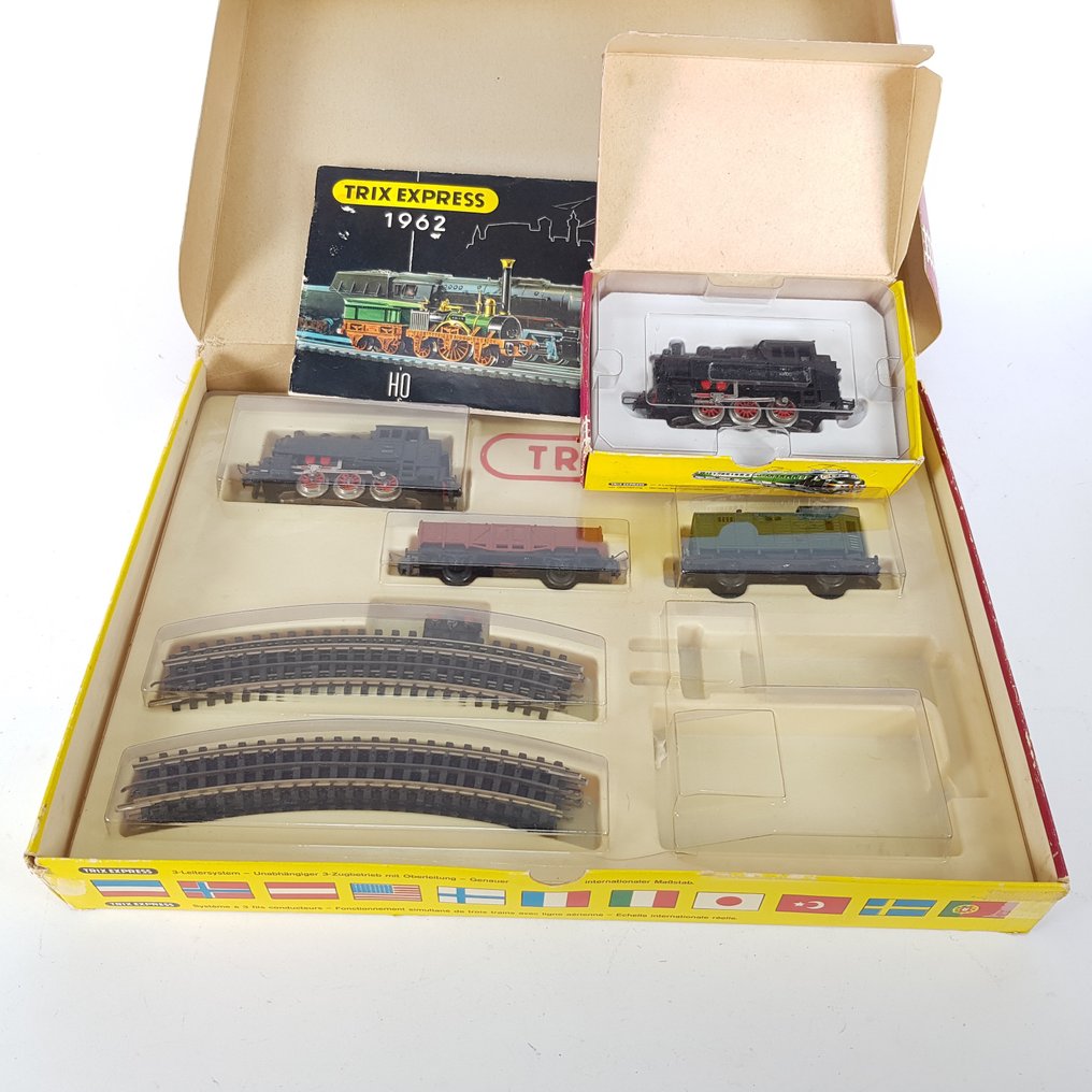 Trix Express H0 2210 Train set Starter set with extra Catawiki