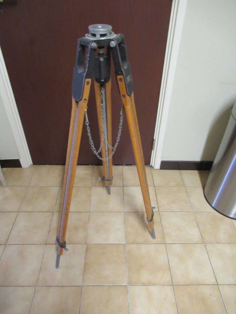 Universal large beechwood 3leg tripod Beech wood Catawiki