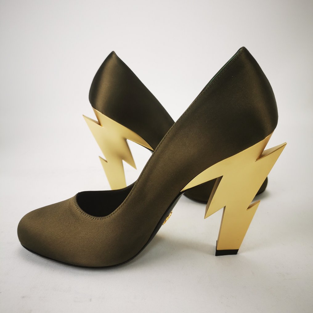 Scarpe basse prada online