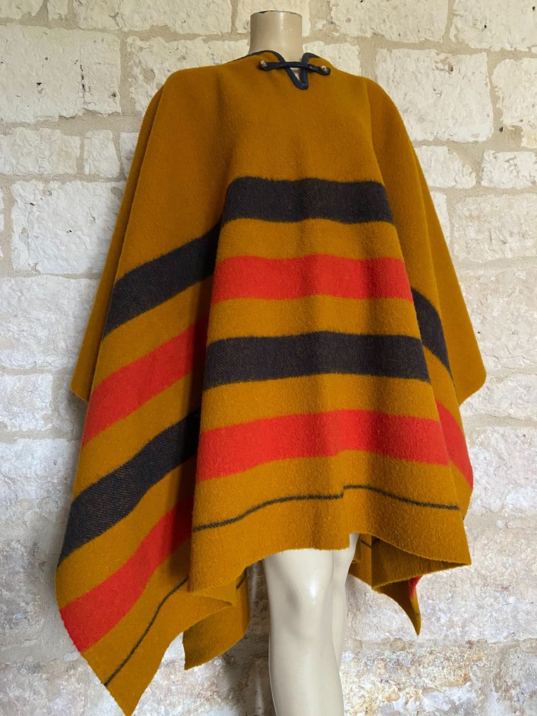 Hermes cape outlet