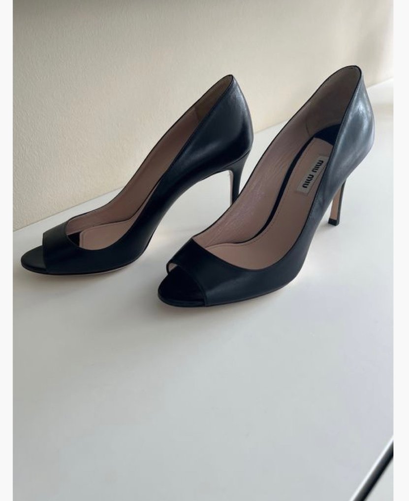 Euro best sale size 38.5