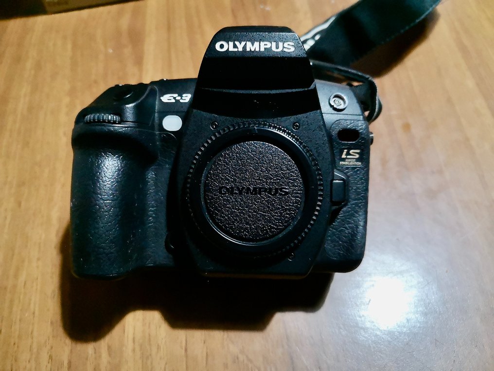 Olympus E3 Digital SLR Camera + Battery holder Catawiki