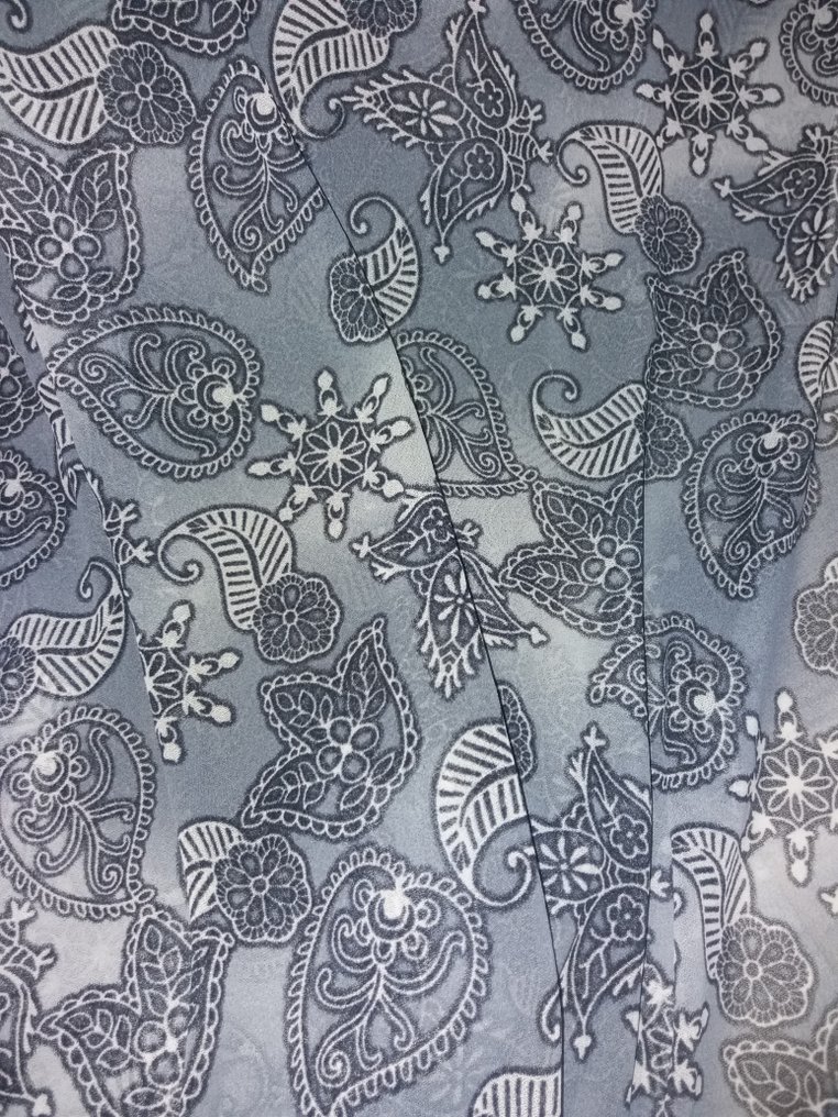 700 × 150 cm elastic Georgette fabric (1) - Georgette, - Catawiki