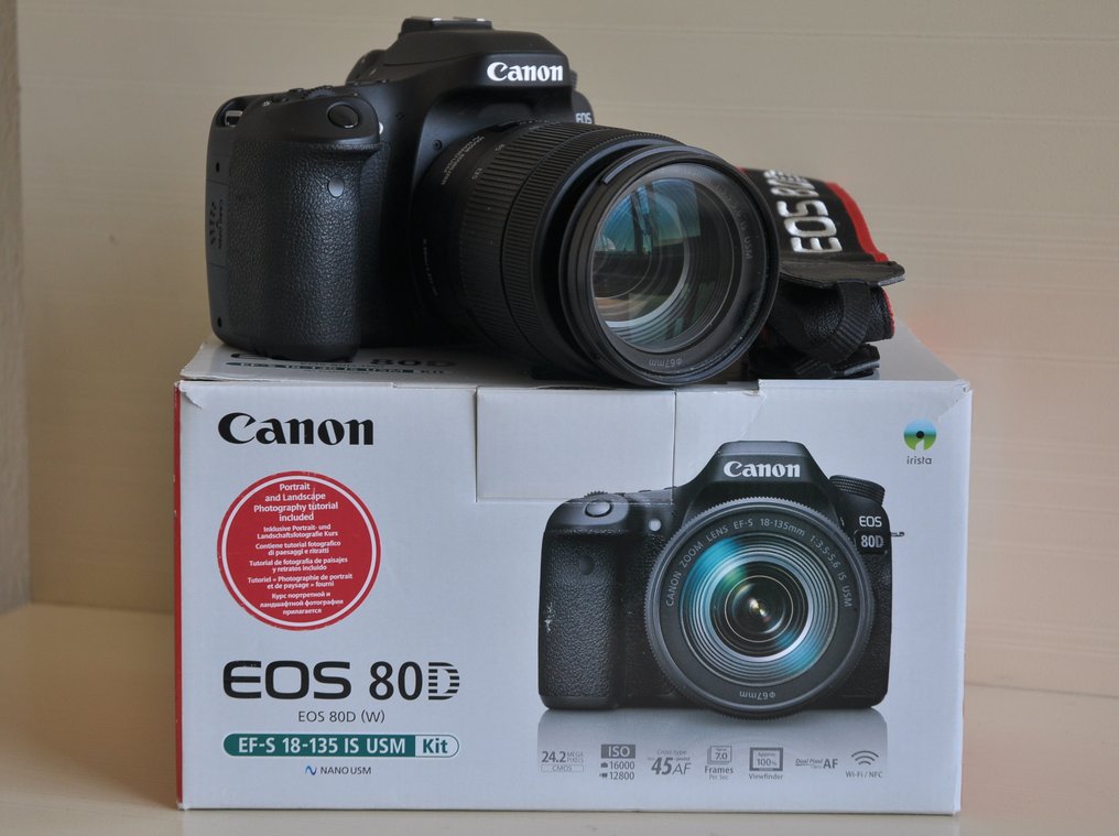 Canon EOS 80D EF-S 18-135 IS USM kit-