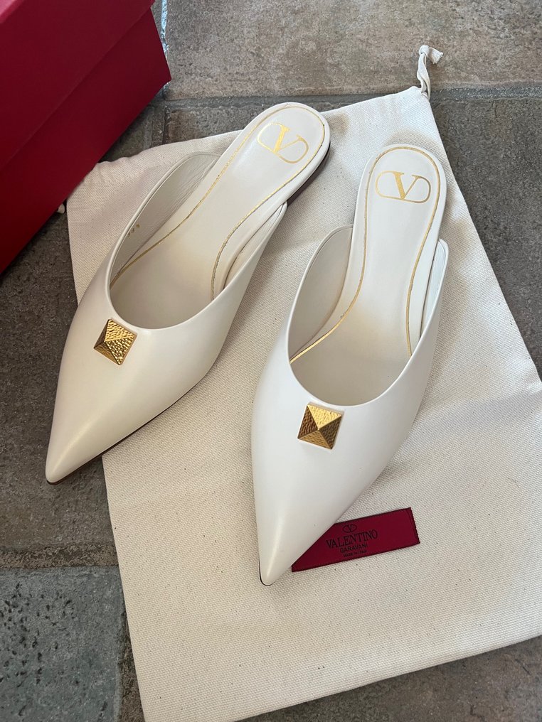 Valentino Buckled shoes Size Shoes / EU 38.5 Catawiki