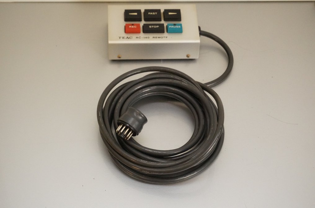TEAC - RC 140 - Wired - Remote control - Catawiki