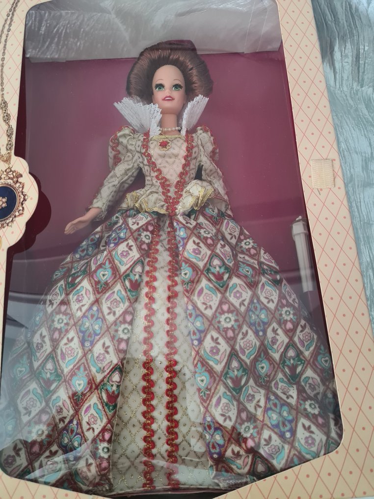 Barbie elizabethan queen barbie doll 19901999 France Catawiki