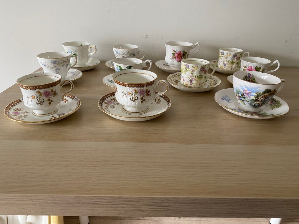 11 English porcelain cups and saucers Porcelain Catawiki