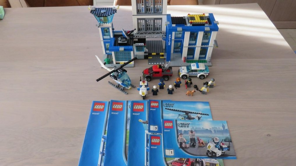 lood naam Dek de tafel LEGO - City - 60047 - Complete with booklet - Police - Catawiki