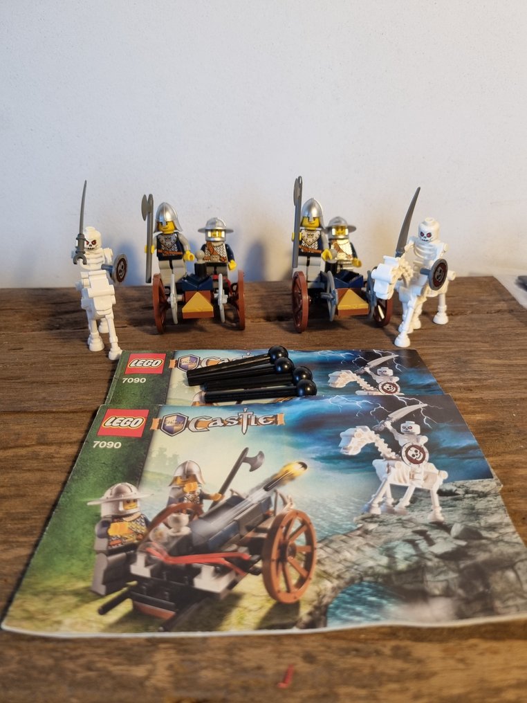 LEGO - Castle - 2x 7090 - knights Crossbow Attack - - Catawiki