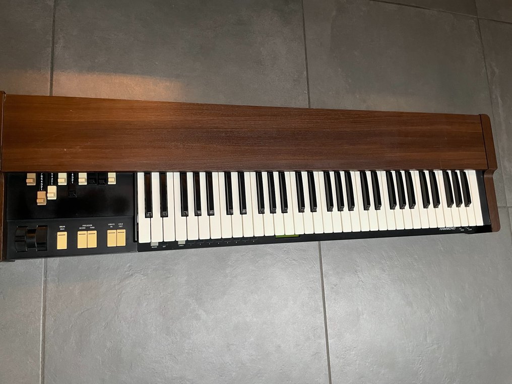 HAMMOND XB-2 version2