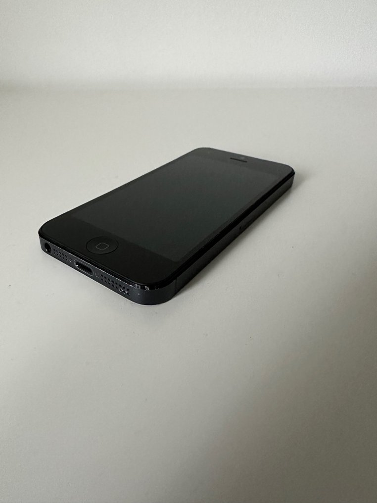 Apple - iPhone 5 - Negro - 32GB - modelo A1429 - juego - Catawiki