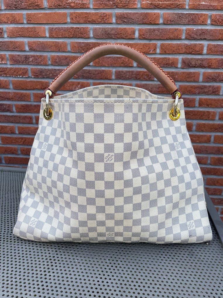 Louis Vuitton - Artsy Crossbody bag - Catawiki