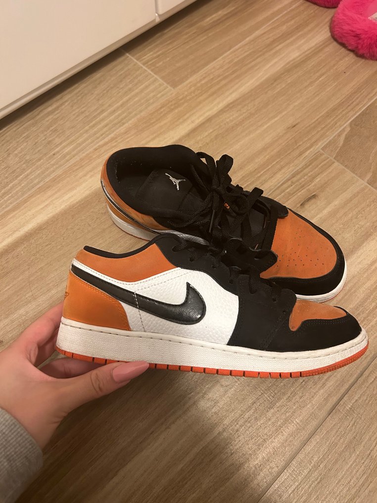 Sbb jordan 1 low online
