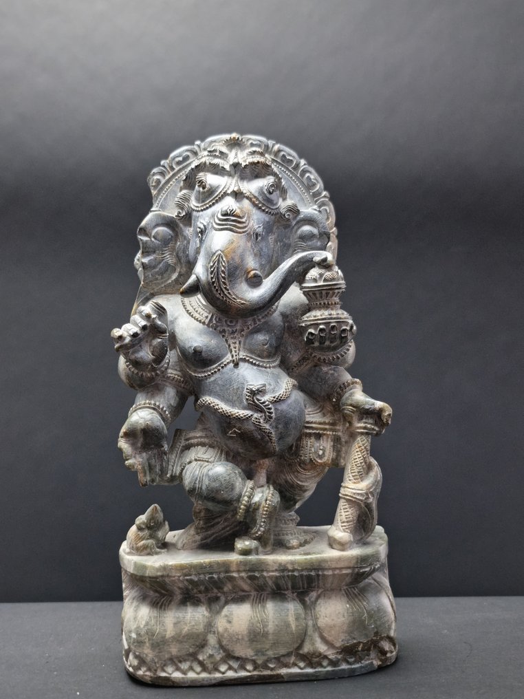 Ganesha (1) - Stone - India - Second half 20th century - Catawiki