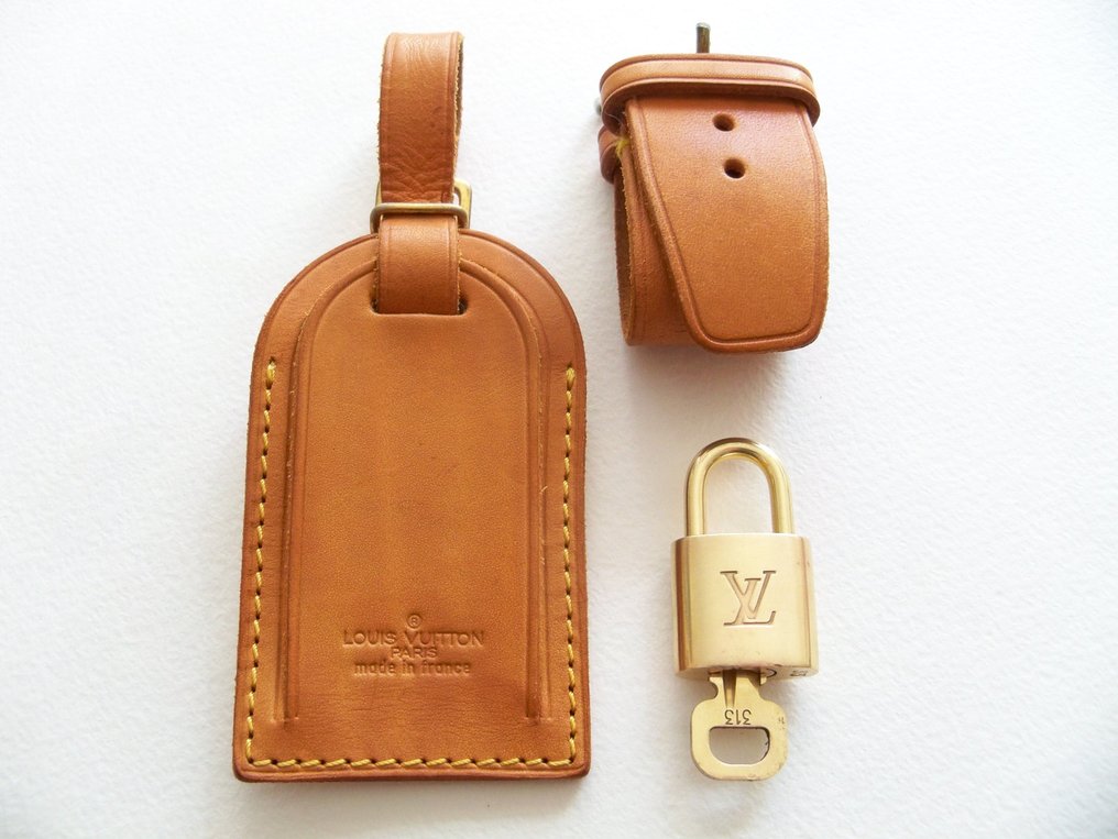 Louis Vuitton - Set of 3 padlocks - Fashion accessories set - Catawiki