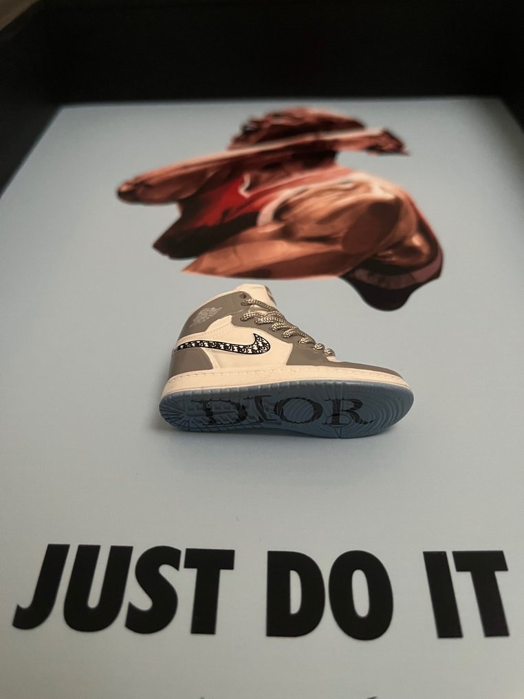 DB Arte - MJ x Nike x Dior - Catawiki