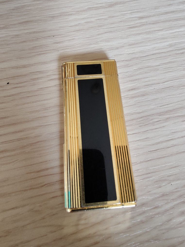 John Sterling - Lighter - Gold-plated, Black Chinese lacquer - Catawiki