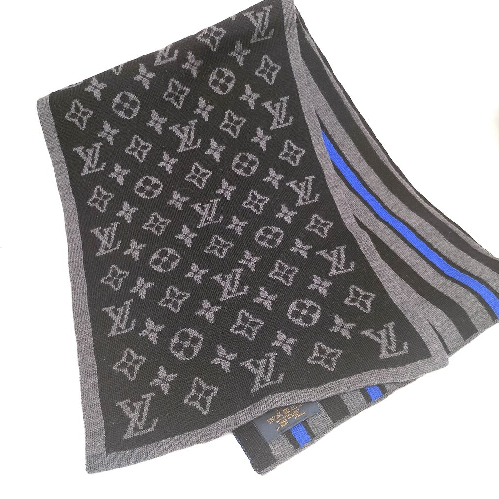 Louis Vuitton Monogram Shawl, Grey, One Size