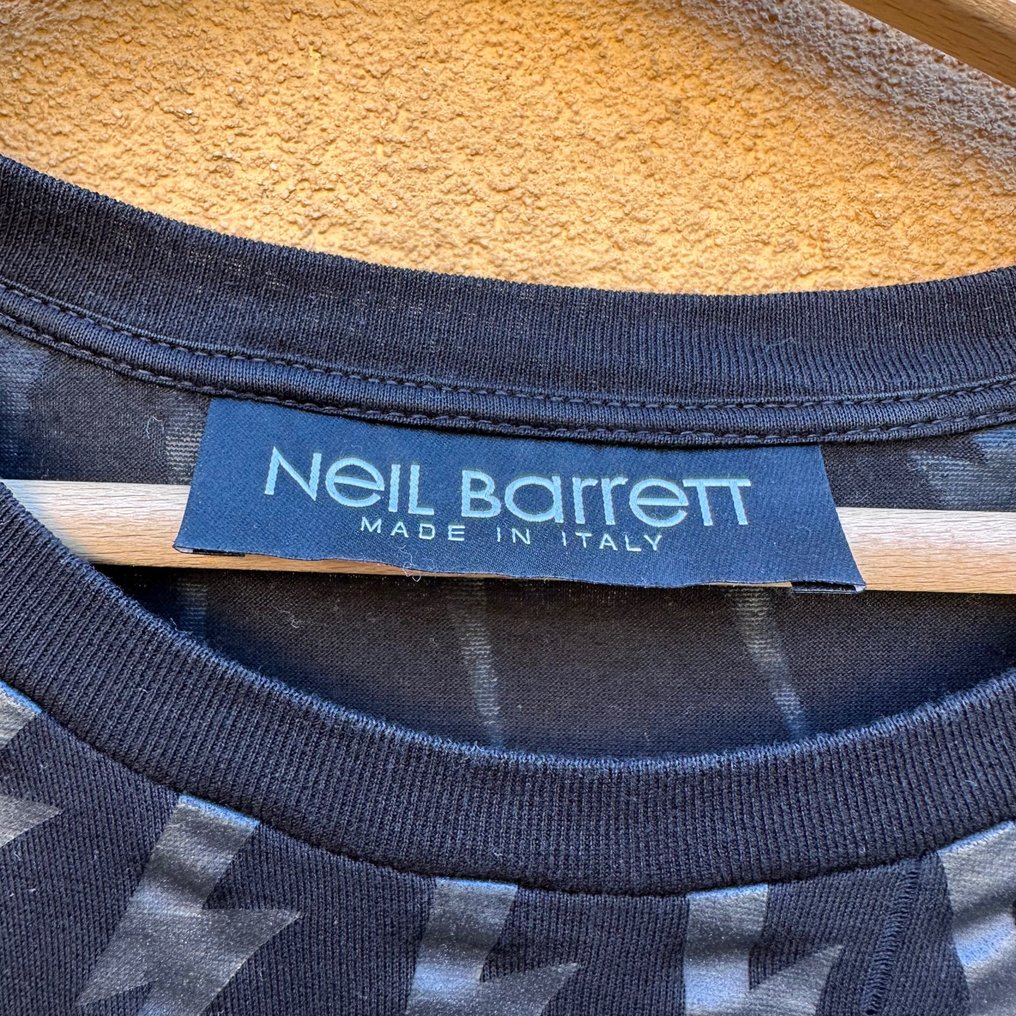 Neil Barrett Men's Suit   Size: Clothing / L   Catawiki