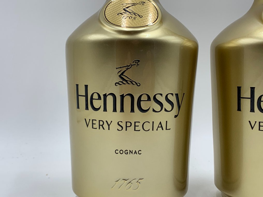 Hennessy - Very Special Gold "Limited Edition" - 70cl - 2 bottles ...