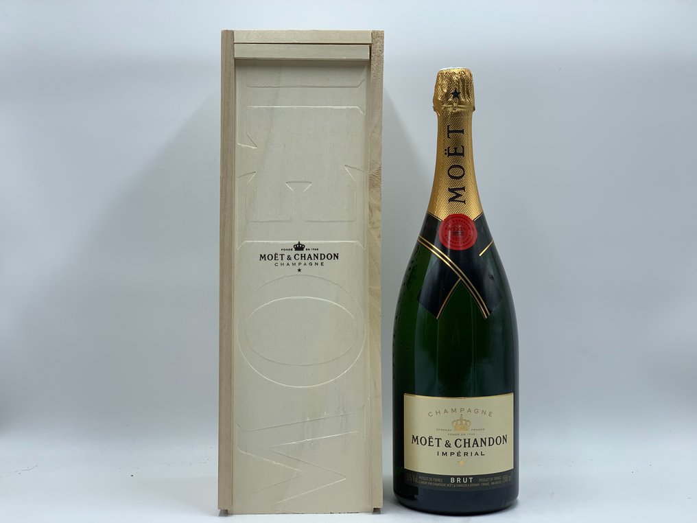 Moet et Chandon Brut Imperial Champagne 1.5L