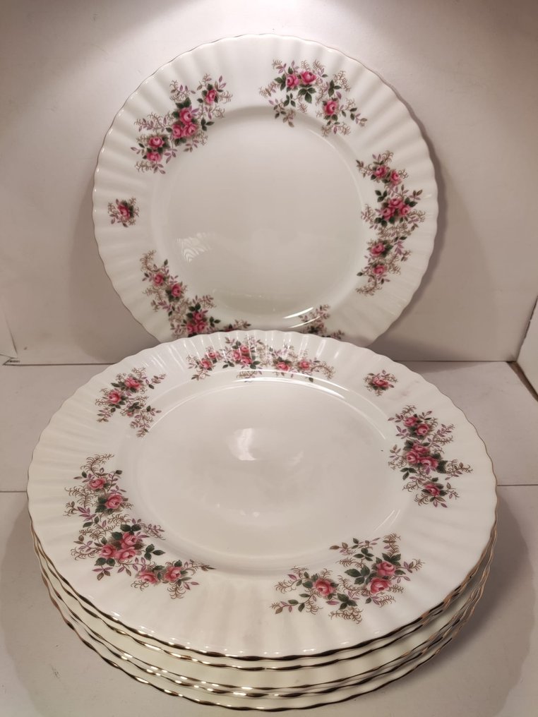 Royal Albert Dinner plates, Royal Albert Lavender Rose. Catawiki