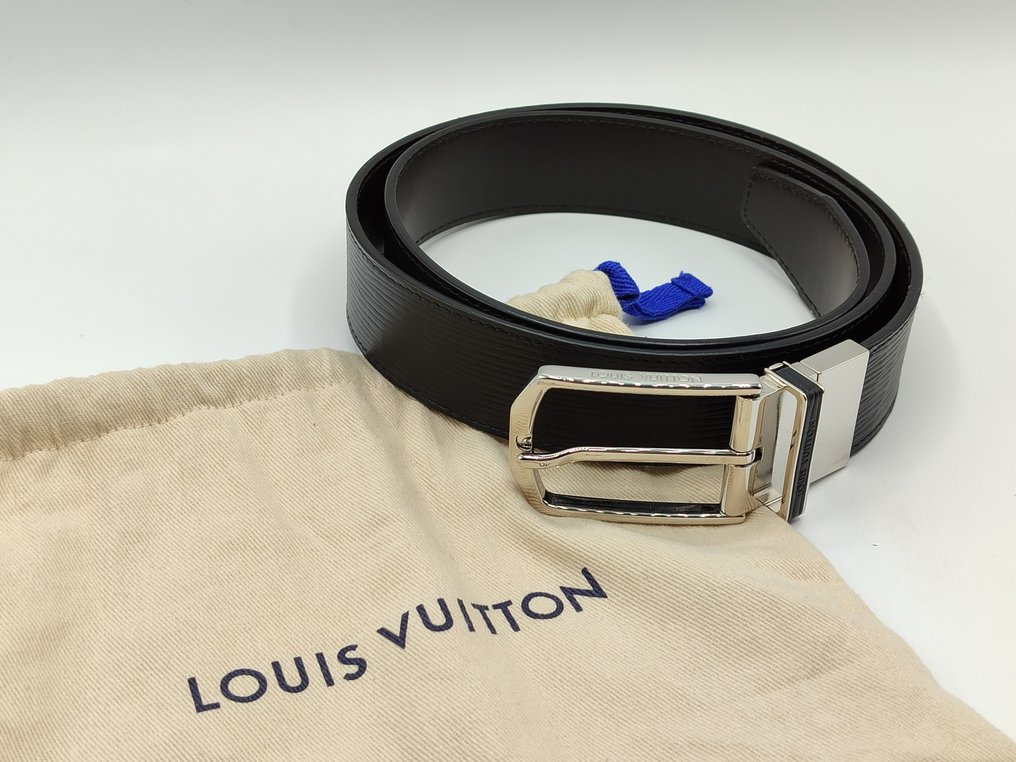 Louis Vuitton Belt pouch - Catawiki