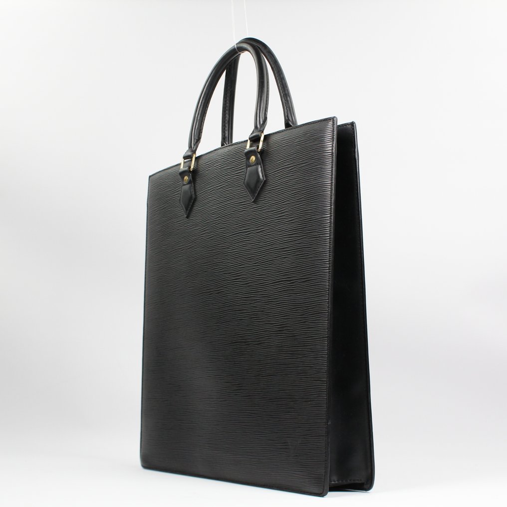Louis Vuitton - Mahina Girolata Handbag - Catawiki