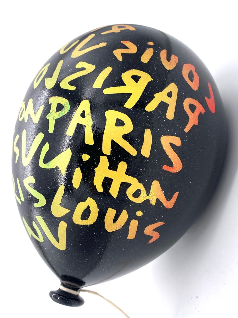 Louis Vuitton, Party Supplies