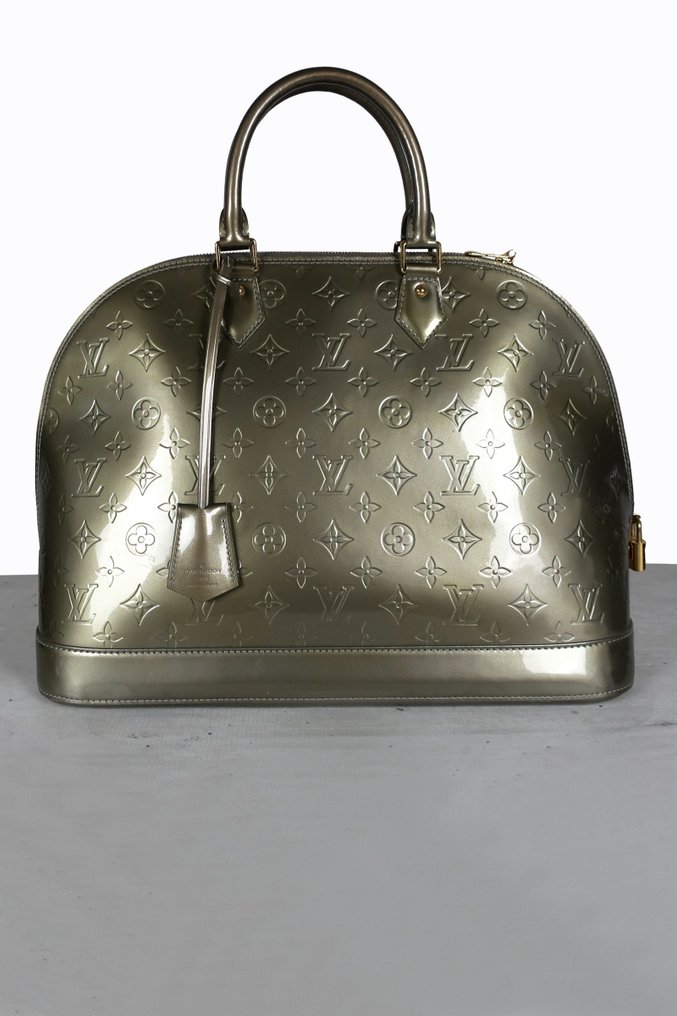 Louis Vuitton - Alma GM, Olive - No Reserve price Handbag - Catawiki