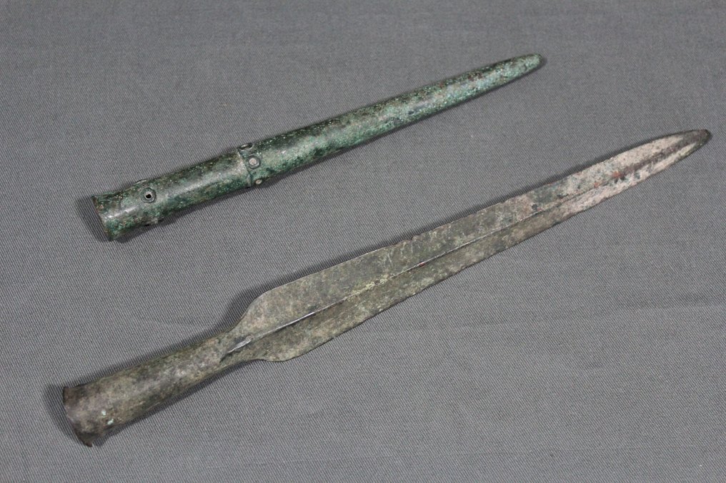 Luristan Bronze Javelin tip and heel (0×0×27 cm) Catawiki