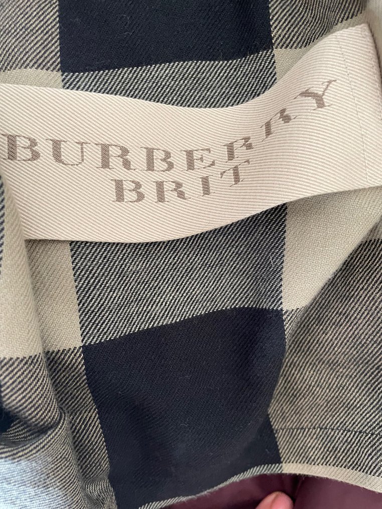 Burberry 2025 9039 negro