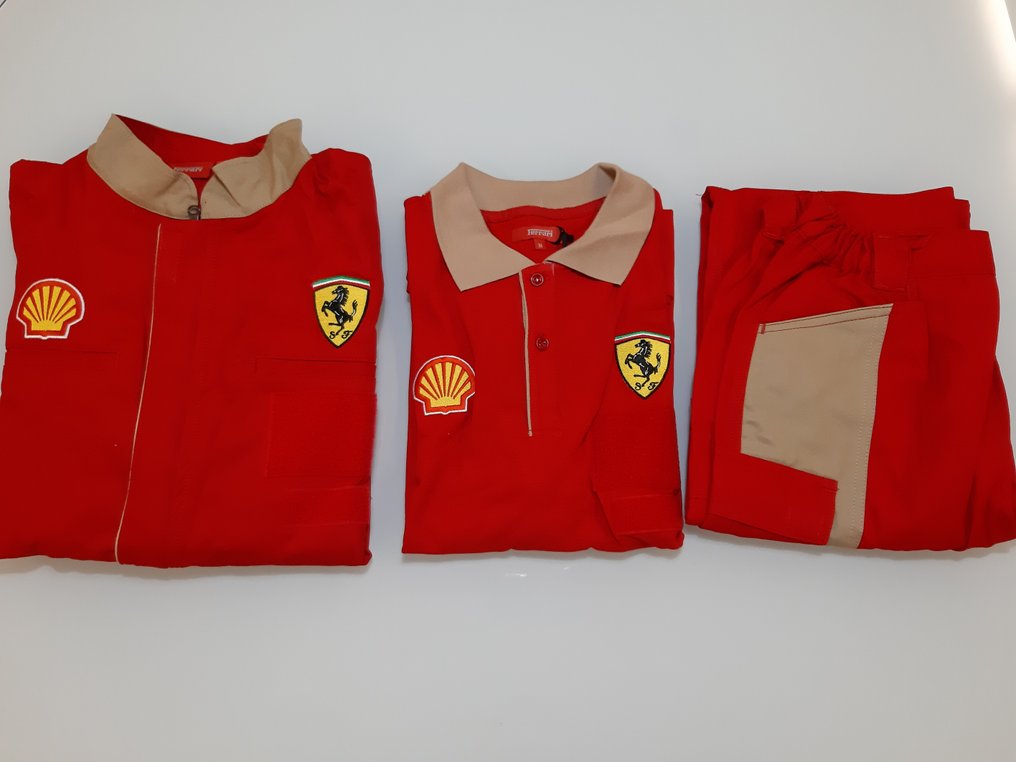 Abbigliamento ferrari top