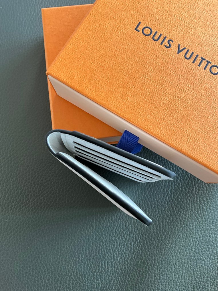Louis Vuitton Monogram Titanium Pocket Organizer Review 