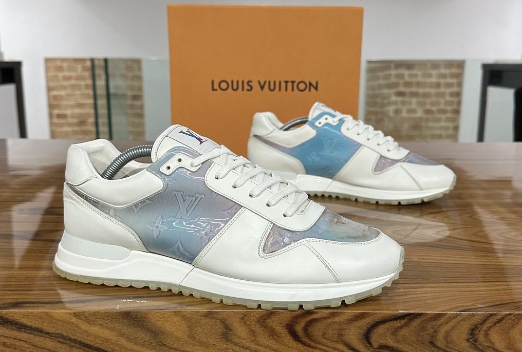 Louis Vuitton - Sneakers - Size: Shoes / EU 42.5 - Catawiki