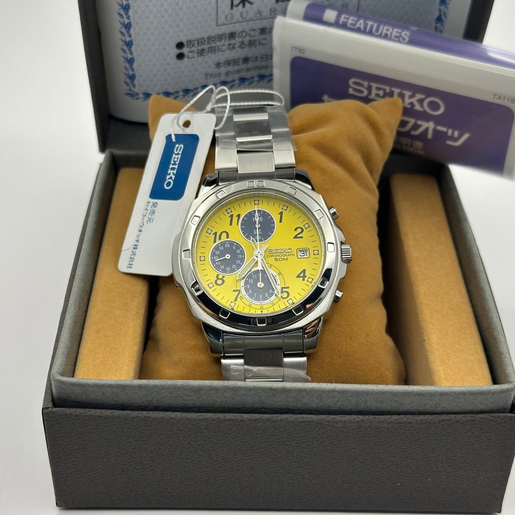 Seiko chronograph hotsell yellow face
