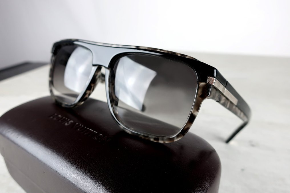 Louis Vuitton - aviateur - Sunglasses - Catawiki