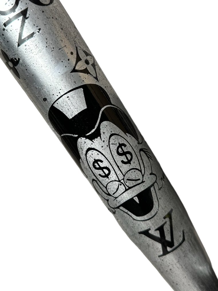 DALUXE ART - Louis Vuitton Steel Baseball Bat - Catawiki